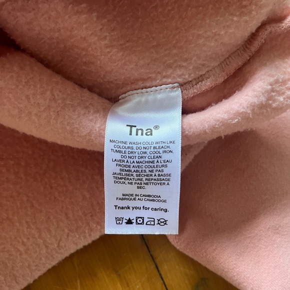 Tna Pink Cropped Hoodie Raw Hem Sweatshirt Size Small - Picture 4 of 7